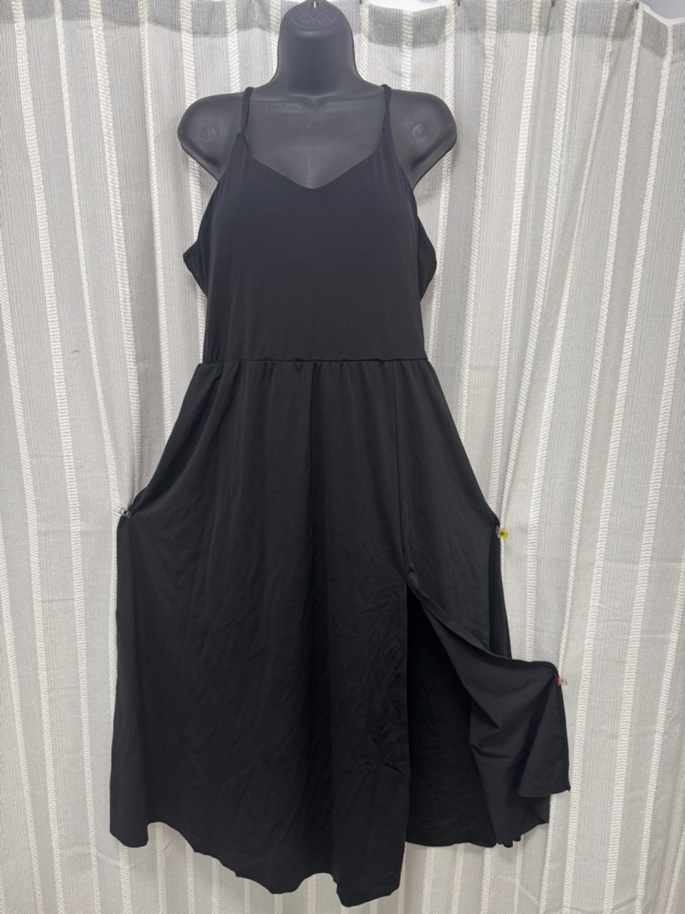 Black Sleeveless Midi Dress with Side Slit & Pockets Size‎ XL - NWT